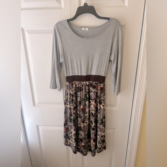 Mocha Floral Midi Dress - Picture 2 of 5